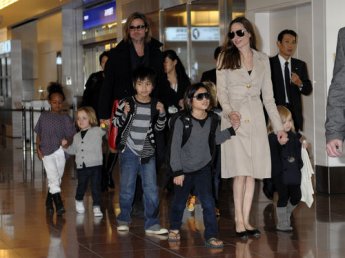 Анджелину Джоли и Брэда Питта опозорили дети