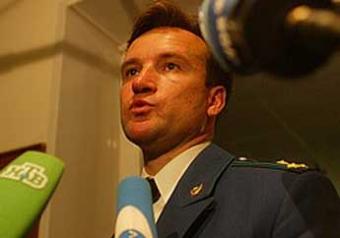 Пожилой муж видит в своей жене не любовницу, а дочь?..