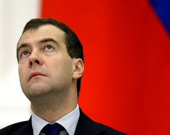 Медведев в Давосе: поучать нас не надо, лучше решиться на инвестиции