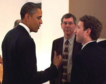 Обама пошутил над главой Facebook онлайн