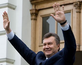 Виктор Янукович: «Наша страна очень долго хромала. Теперь надо лечить»