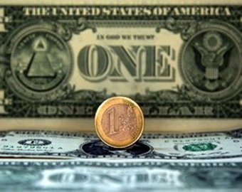 Кто загубит доллар? И какая валюта сможет пережить новый кризис