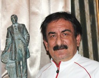 Скульптор Арам Григорян: «Кроме Деда Хасана я лепил всю историю Сибири»