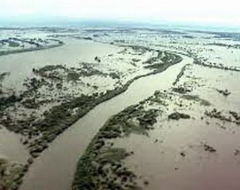 «Климат меняется, наводнения, ураганы и засухи будут еще более рекордными и частыми»