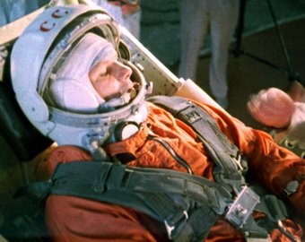 Гагарин — о своем полете в космос: "Получился кордебалет: голова — ноги, голова — ноги…"