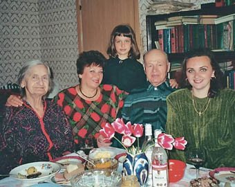 «Передовик квартирного фронта» лишил жилья не один десяток московских пенсионеров