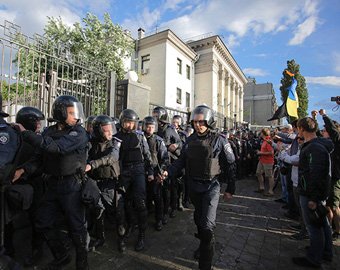 Михаил Зурабов: «Если бы митингующие захватили наше посольство, последствия были бы непредсказуемые»