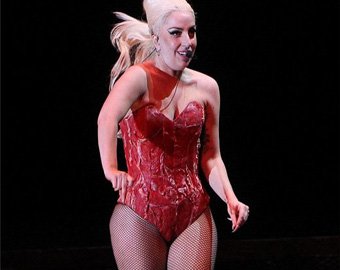 Леди Гага поправилась, но не утратила уверенности в себе