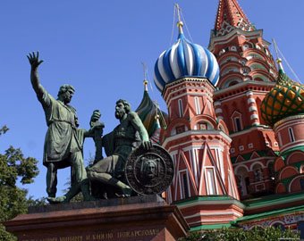 Тех, кто едет в Россию, ждет куча выгодных предложений