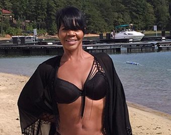 сексуальные бабушки Бабушка четырех внуков стала «самой сексуальной старушкой» сети, взяв в 60  лет в руки гантели - TOPNews.RU