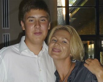 Егор Сосин душил и кусал свою мать, пока та не перестала дышать