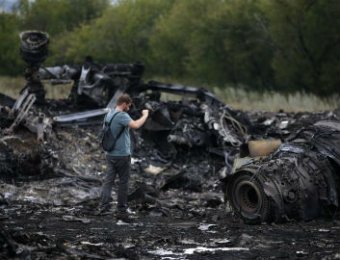 Голландия опубликовала предварительный отчет о причинах крушения MH17 в Донбассе