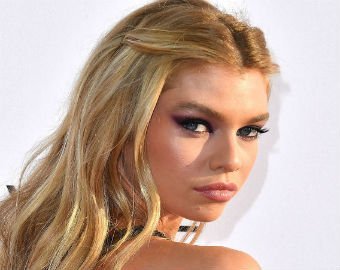 Что самые красивые женщины на планете делают по утрам?