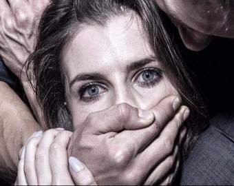 Студентку заставили устраиваться на работу в гостиницу через койку