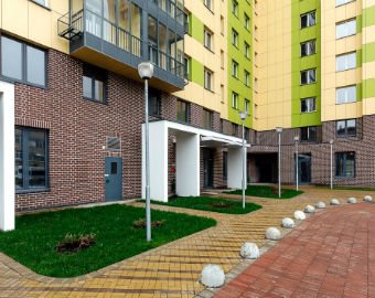 Стали известны подробности обустройства заменяющих пятиэтажки московских домов