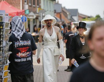 10 самых необычных свадебных традиций