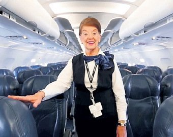 Зачем бортпроводников делят на старых, толстых и страшных