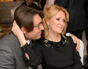 Почему Андрей Малахов предпочел стать бебиситтером: декрет или деньги