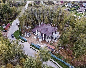 У Дмитрия Шепелева отнимают дом, купленный на деньги Жанны Фриске