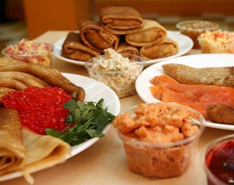 Дело в начинке. Главный диетолог Москвы дала совет, как не растолстеть на блинах