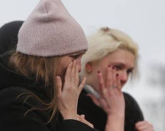 «Закрыли дверь и сели на пол»: Как люди ждали помощи в кинозале