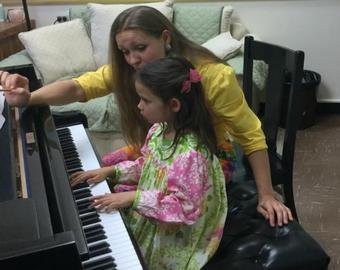 Как растет в США Алина, удочеренная из России