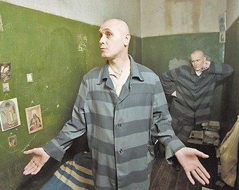 Убийцу, осужденного пожизненно, впервые выпустили на свободу. И он снова сел