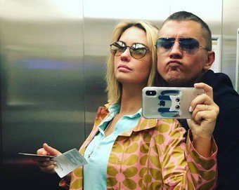 Агата Муцениеце довела поклонницу до развода