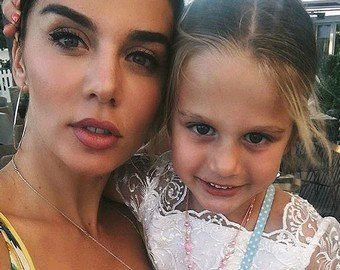 Стало известно, почему бывший муж Седоковой хочет забрать дочь