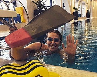 «Неудачная пластика, ну и побухиваю немного»