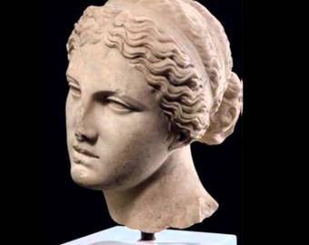 Почему красавицы разных эпох посчитали бы друг друга сумасшедшими