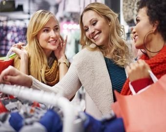 Скинуть десятку. Вещи, которые помогут вам выглядеть моложе своих лет