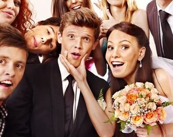 Байки из ЗАГСа о свадьбах и разводах: «Невеста держит пистолет»