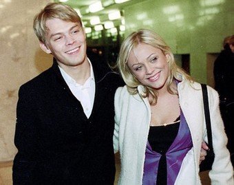 "Все беды у нас начались с него": отец Юлии Началовой обвинил в несчастьях дочери первого мужа певицы