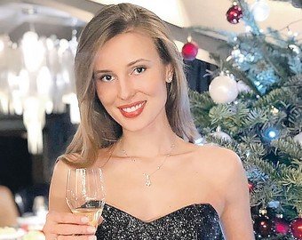 Роскошная жизнь любовницы экс-министра Михаила Абызова: Дарил меха и осыпал бриллиантами