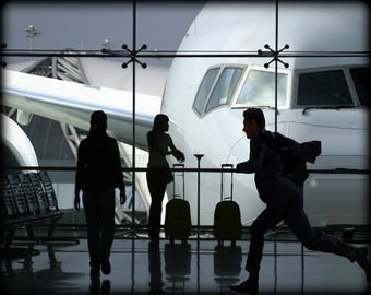 Дадут ли компенсацию за опоздание на самолет из-за очередей в аэропорту?
