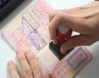В какие страны россияне могут поехать без визы?