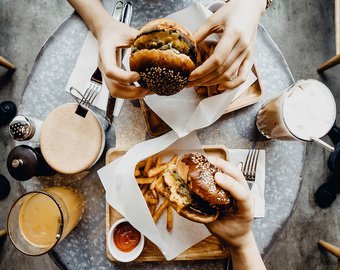 Бургеры из носорогов: как вегетарианство очень скоро изменит потребление еды в мире