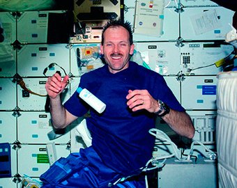 Личная гигиена в космосе: как и чем моются космонавты