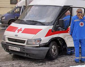 Водитель ранил двух девушек в результате дорожного конфликта в Подмосковье