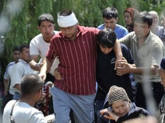Очевидцы погромов в Киргизии: людей резали ножами, как животных