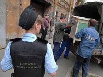 Собственников будут лишать жилья за шесть месяцев задолженности по квартплате