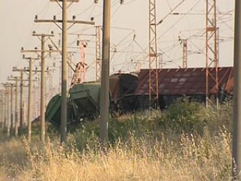 В Дагестане взорвали поезд и милицейскую машину