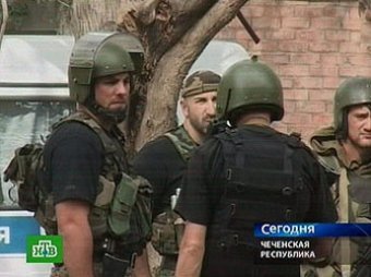 Смертник взорвал себя у концертного зала в Грозном