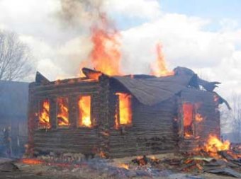 В эвакуированных селах начались грабежи и поджоги