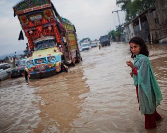 Число жертв наводнения в Пакистане достигло 1500 человек