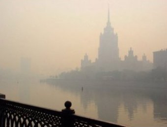 Окутанную смогом Москву ожидает самый жаркий день в истории