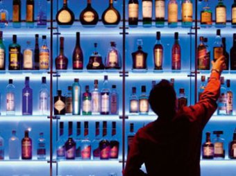 В Москве вводится запрет на круглосуточную продажу алкоголя