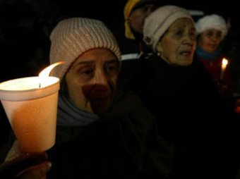 Замурованные чилийские шахтеры требуют сигарет, алкоголя и отмены цензуры