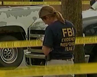 ФБР ищет стрелка, атаковавшего три военных объекта в США